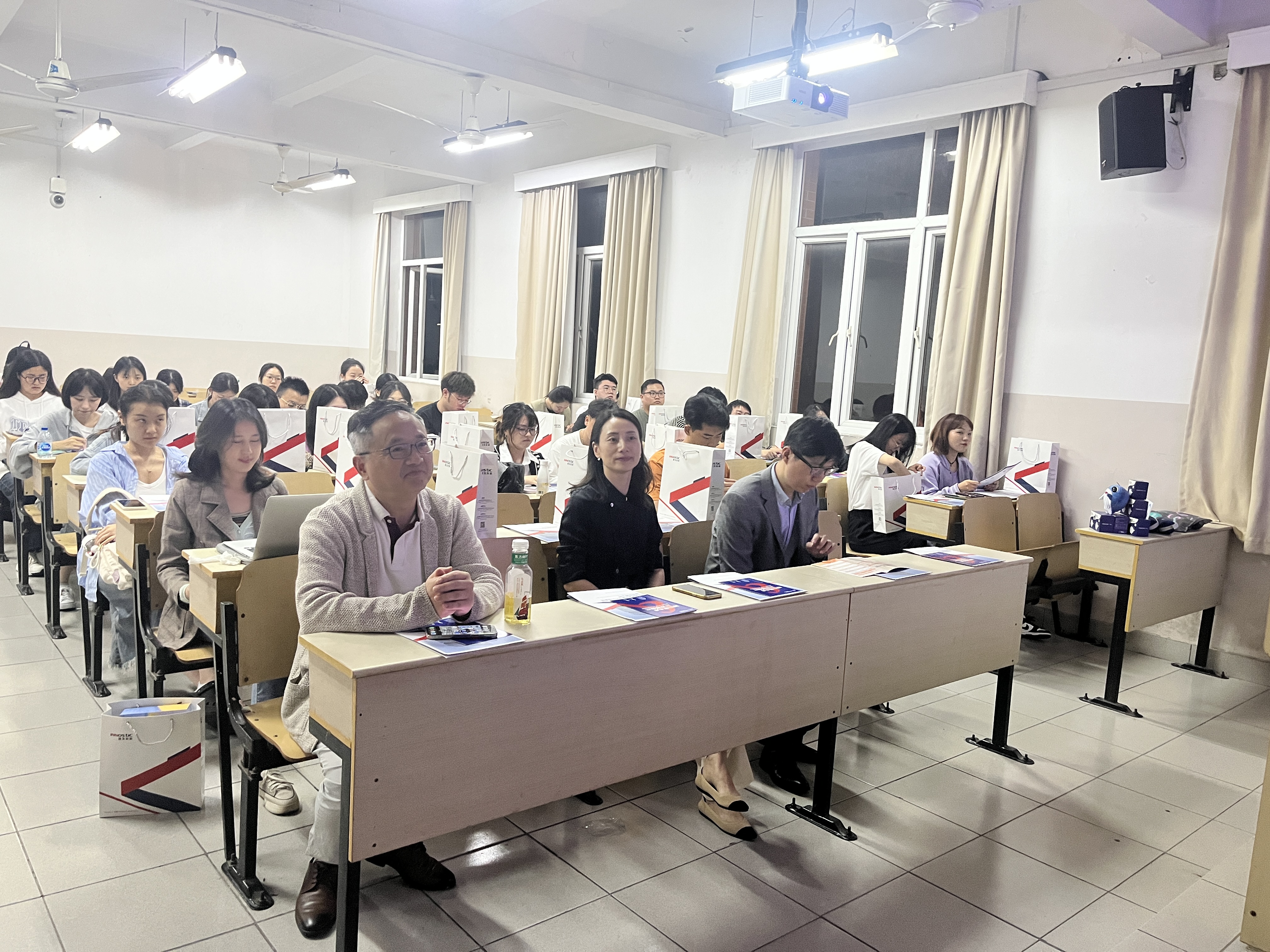 ��������VI-��Ʒ��ֵ������!